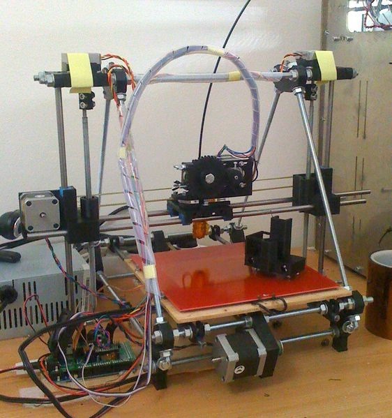 562px-Assembled-prusa-mendel